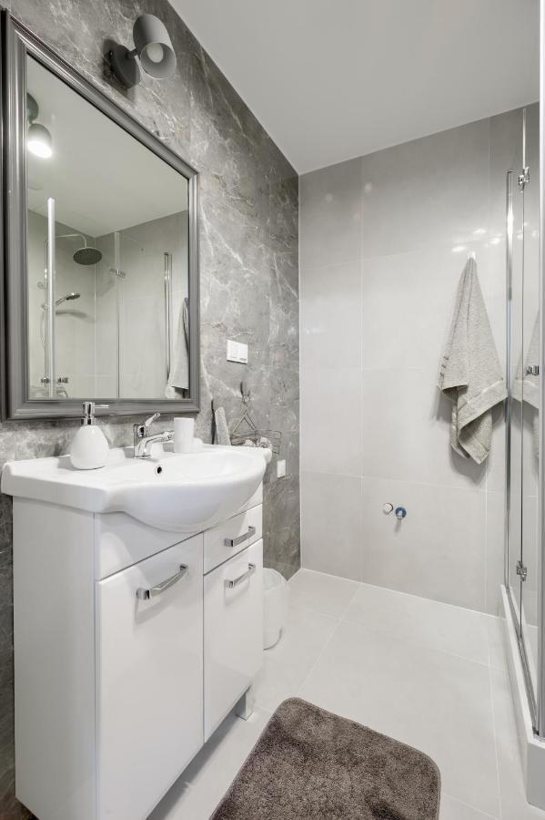 Niron Apartament Dom Z Papieru Sztokholm 피와 외부 사진